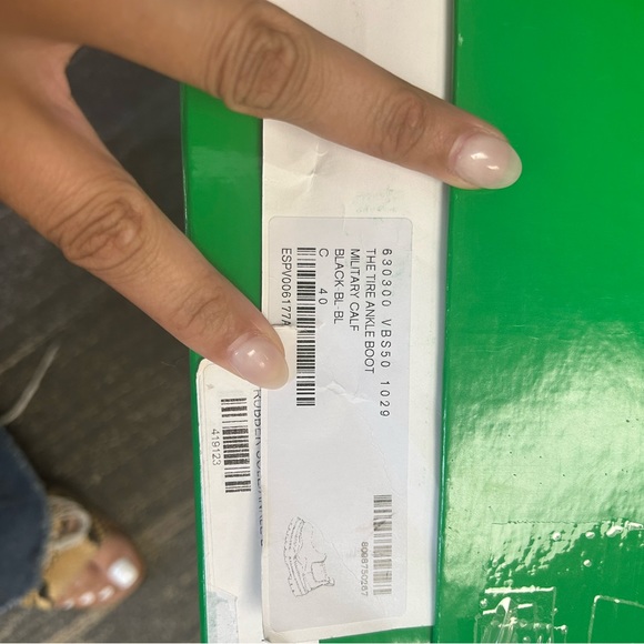 Bottega Veneta Tire Ankle Chelsea boot - Picture 2 of 7